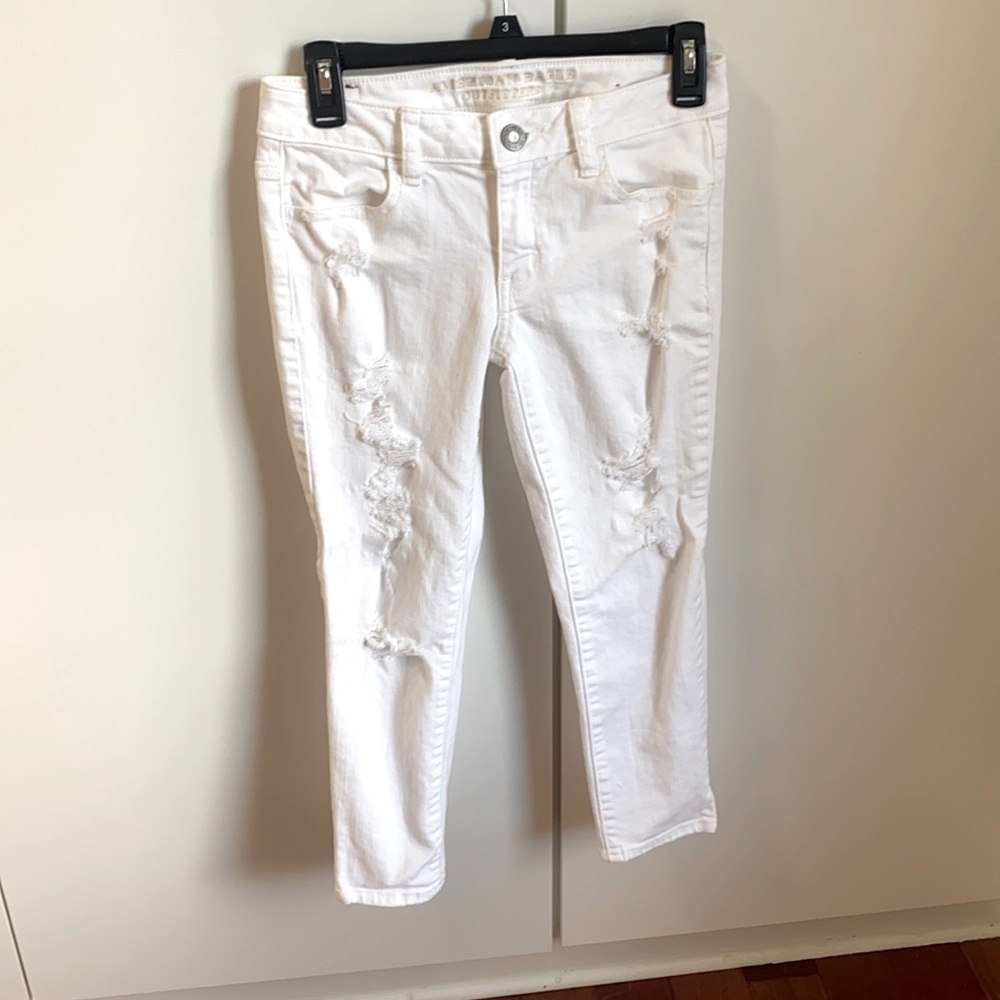 White American Eagle capris